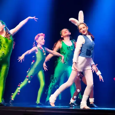 Let's Take a Bow: Take A Bow Productions - Let's Take a Bow: Take A Bow Productions - Matinee
