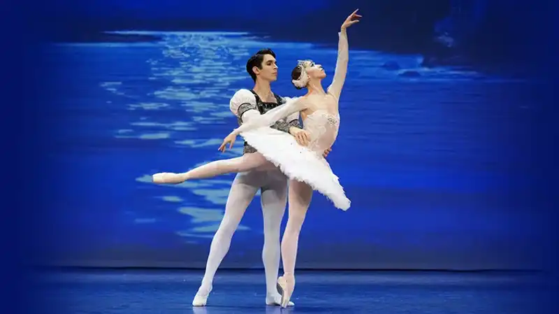Varna International Ballet - Varna International Ballet performs SWAN LAKE